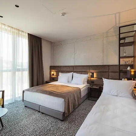 Grof Hotel 4*