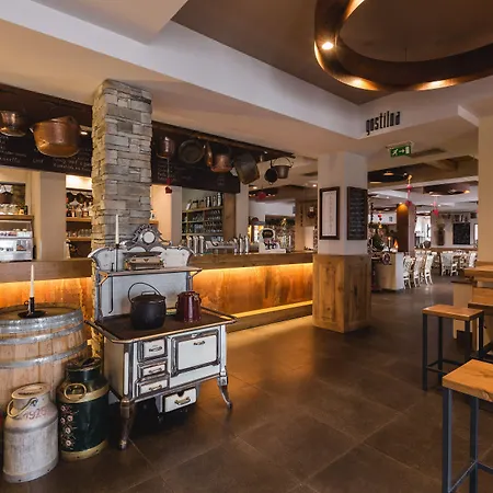 Hotel Grof 4*