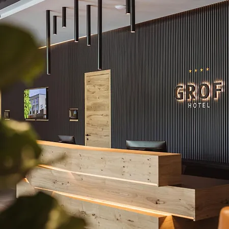 Отель Grof