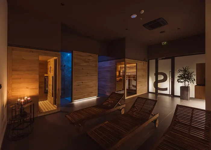 מלון Grof Vransko